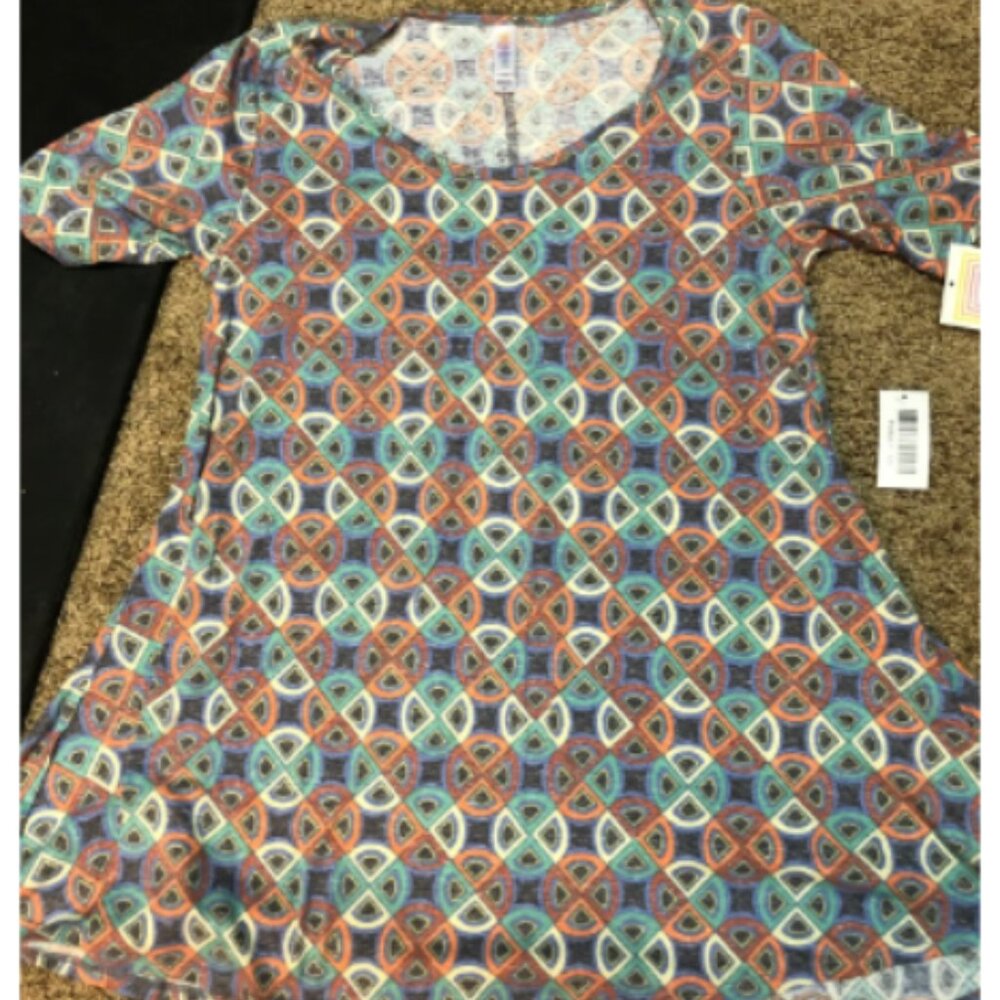 LuLaRoe Perfect Tee Size XS - NWT